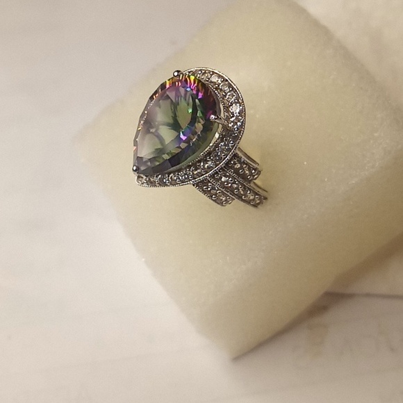 Mystic topaz pear shaped ring - Picture 3 of 4